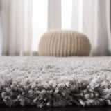 Safavieh Fontana Shag  800 4'-0" x 6'-0" Rug in Grey