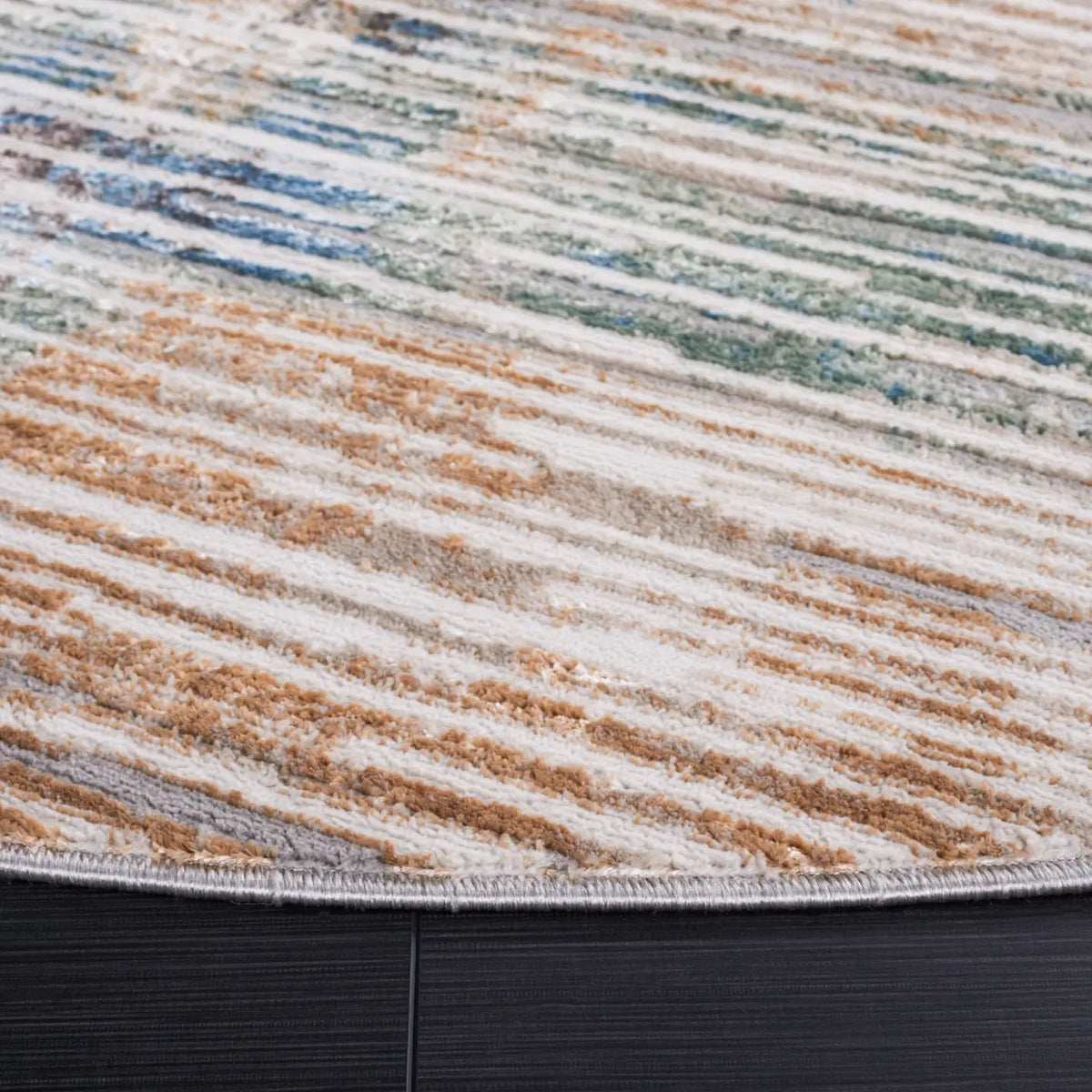 Safavieh Bel Air 6'-7" x 6'-7" Rug in Dark Grey / Gold