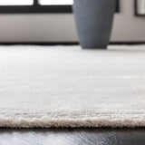 Safavieh Dream 500 4'-0" x 6'-0" Rug in Ivory / Ivory