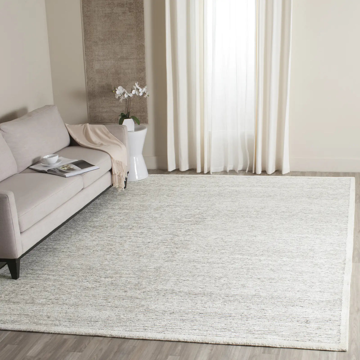 Safavieh Tibetan 8'-0" x 10'-0" Rug in Ivory