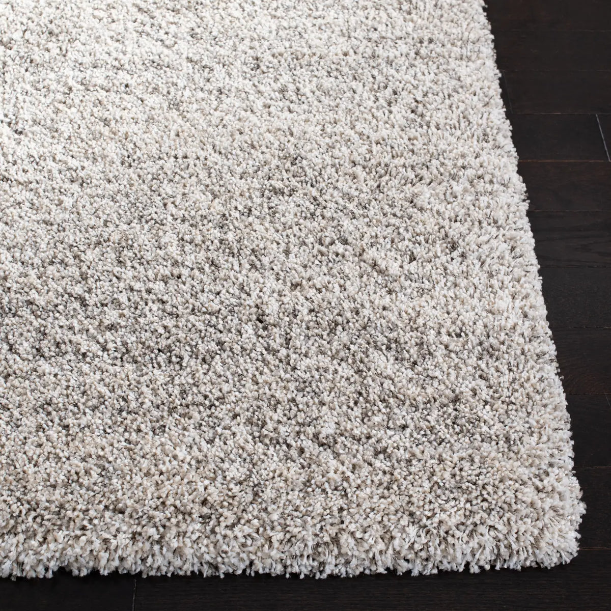 Safavieh Hudson Shag 4'-0" x 6'-0" Rug in Ivory / Grey