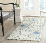 Safavieh Bella 2'-3" x 7'-0" Rug in Beige / Blue