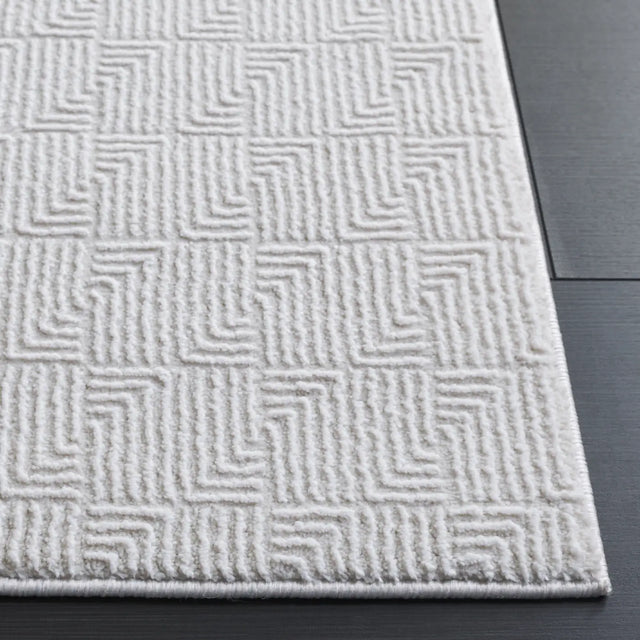 Safavieh Slate 700 4'-0" x 6'-0" Rug in Beige / Ivory