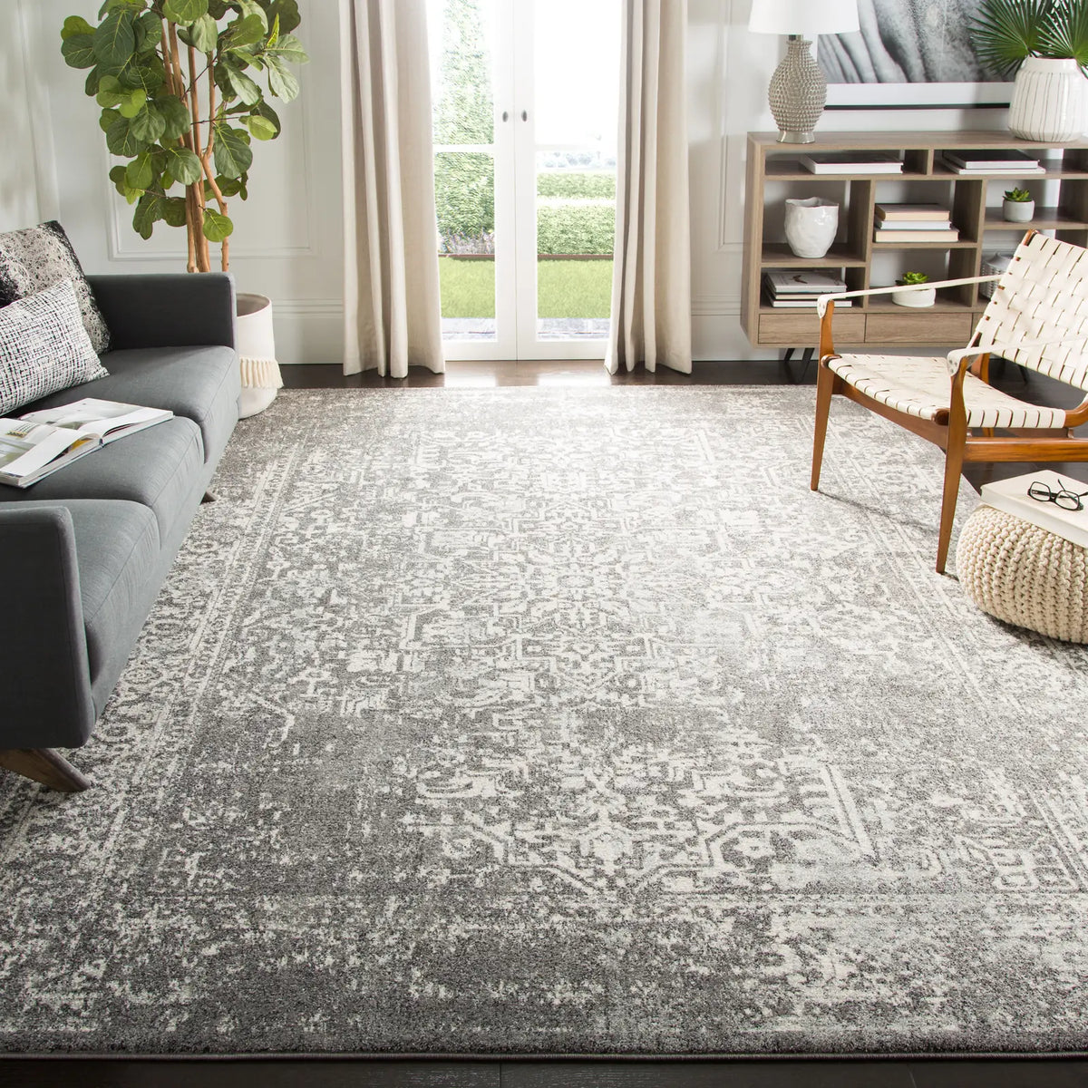 Safavieh Evoke 10'-0" x 14'-0" Rug in Grey / Ivory