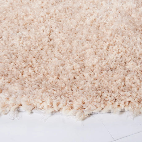 Safavieh Shag 7'-0" x 7'-0" Rug in Beige