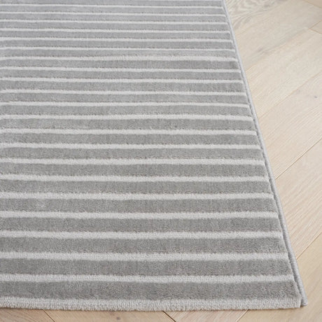 Safavieh Saylor 100 4'-0" x 6'-0" Rug in Grey