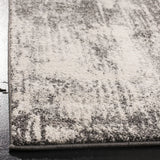 Safavieh Spirit 100 4'-0" x 6'-0" Rug in Dark Grey / Ivory