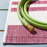 Safavieh Courtyard 4'-0" x 5'-7" Rug in Ivory / Red