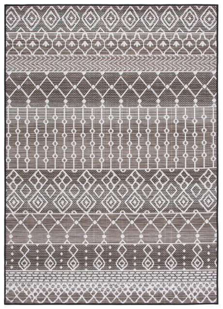 Safavieh Havana 4'-5" x 6'-5" Rug in Brown / Ivory