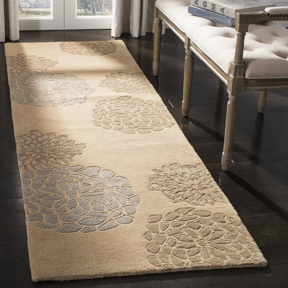 Safavieh Soho 2'-6" x 10'-0" Rug in Beige / Multi
