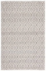 Safavieh Marbella 4'-0" x 6'-0" Rug in Silver / Black