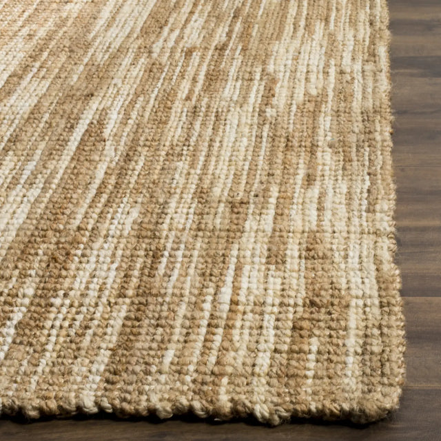 Safavieh Natural Fiber 4'-0" x 6'-0" Rug in Natural / Cream