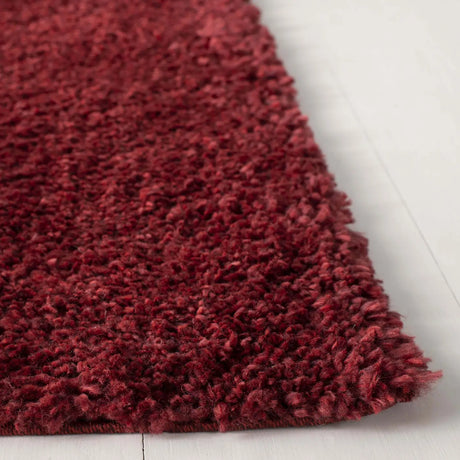 Safavieh August Shag 900 4'-0" x 6'-0" Rug in Burgundy