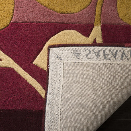Safavieh Soho 3'-6" x 5'-6" Rug in Red / Gold