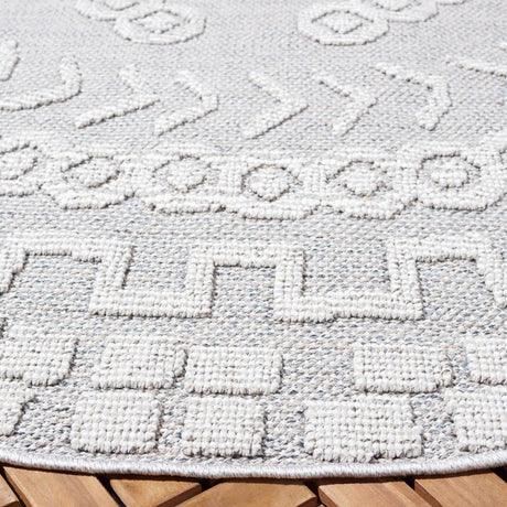 Safavieh Global 6'-7" x 6'-7" Rug in Grey / Ivory