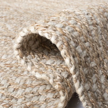 Safavieh Natural Fiber 4'-0" x 6'-0" Rug in Natural / Ivory