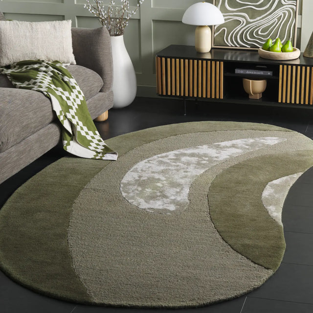 Safavieh Novelty 5'-0" x 8'-0" Rug in Green
