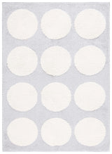 Safavieh Norway 4'-0" x 6'-0" Rug in Grey / Ivory