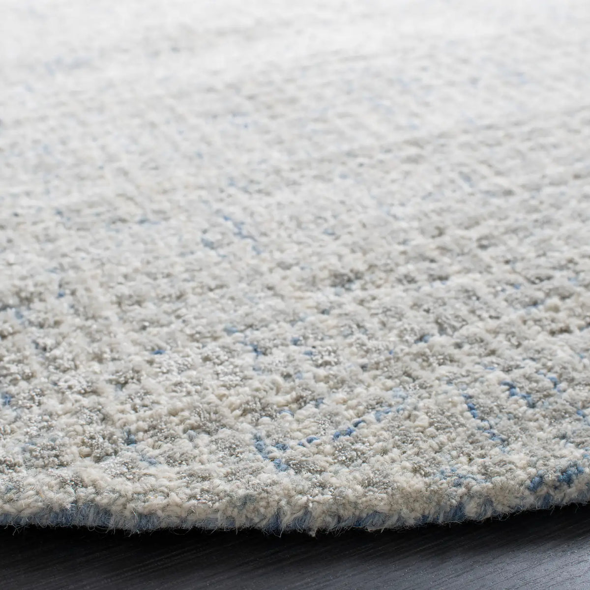 Safavieh Abstract 6'-0" x 6'-0" Rug in Silver / Blue