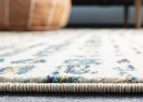 Safavieh Madison 4'-0" x 6'-0" Rug in Beige / Navy
