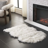 Safavieh Faux Sheep Skin 2'-0" x 3'-0" Rug in Ivory