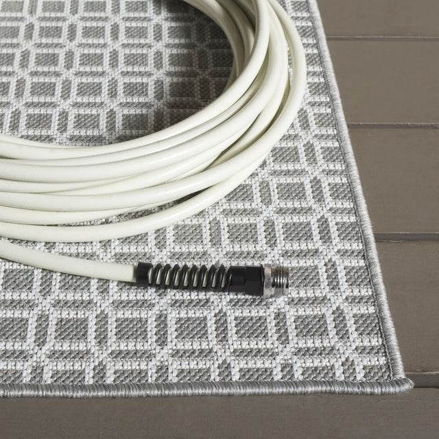 Safavieh Terrace 800 4'-0" x 6'-0" Rug in Ivory / Grey