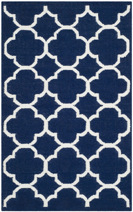 Safavieh Dhurries 3'-0" x 5'-0" Rug in Navy / Ivory
