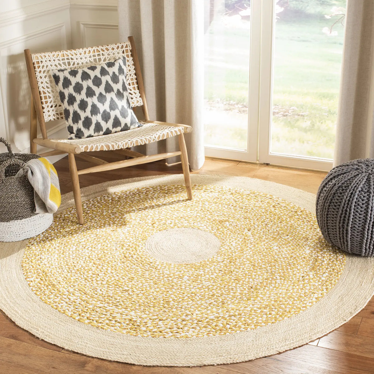 Safavieh Cape Cod 5'-0" x 5'-0" Rug in Gold / Natural