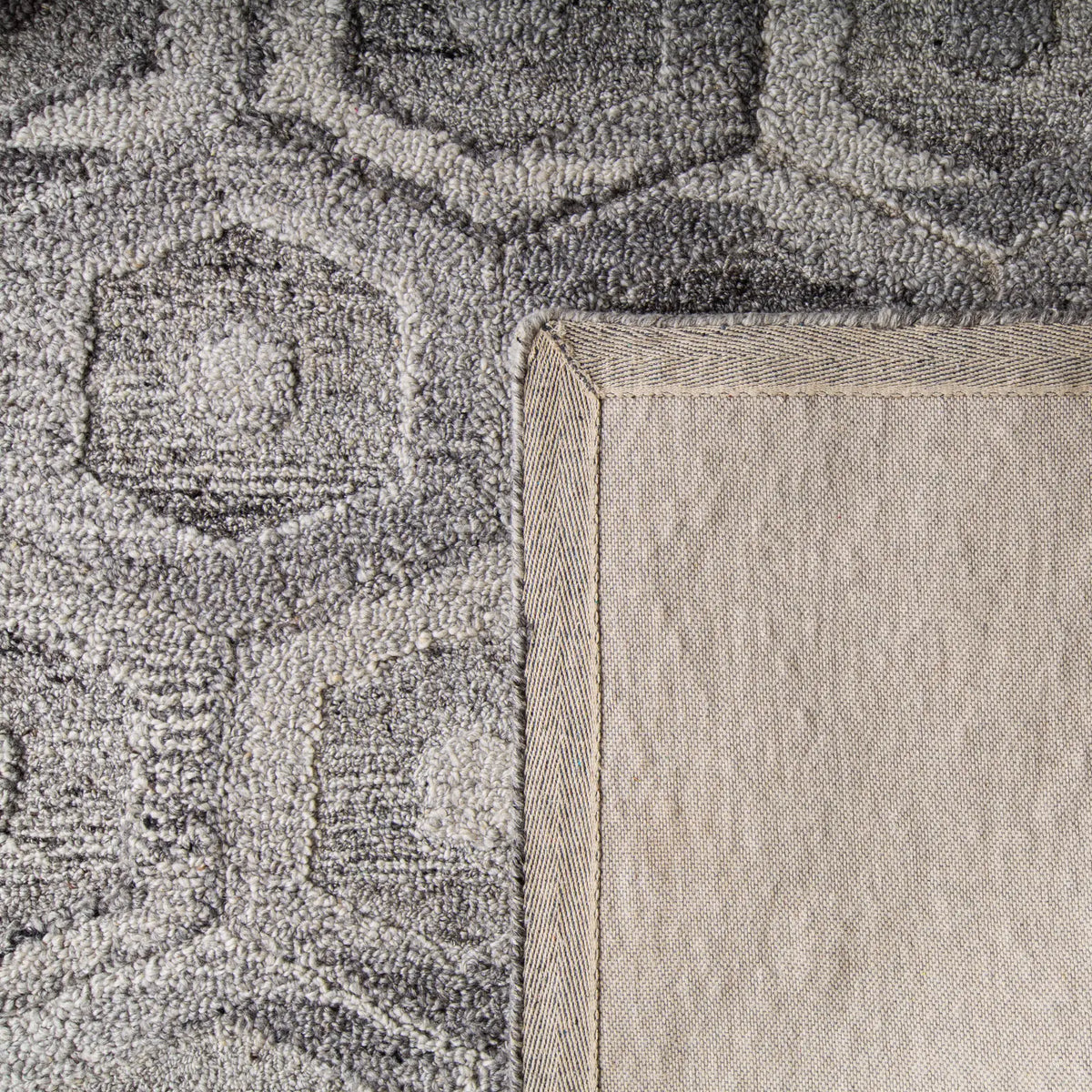Safavieh Abstract 4'-0" x 6'-0" Rug in Grey / Beige