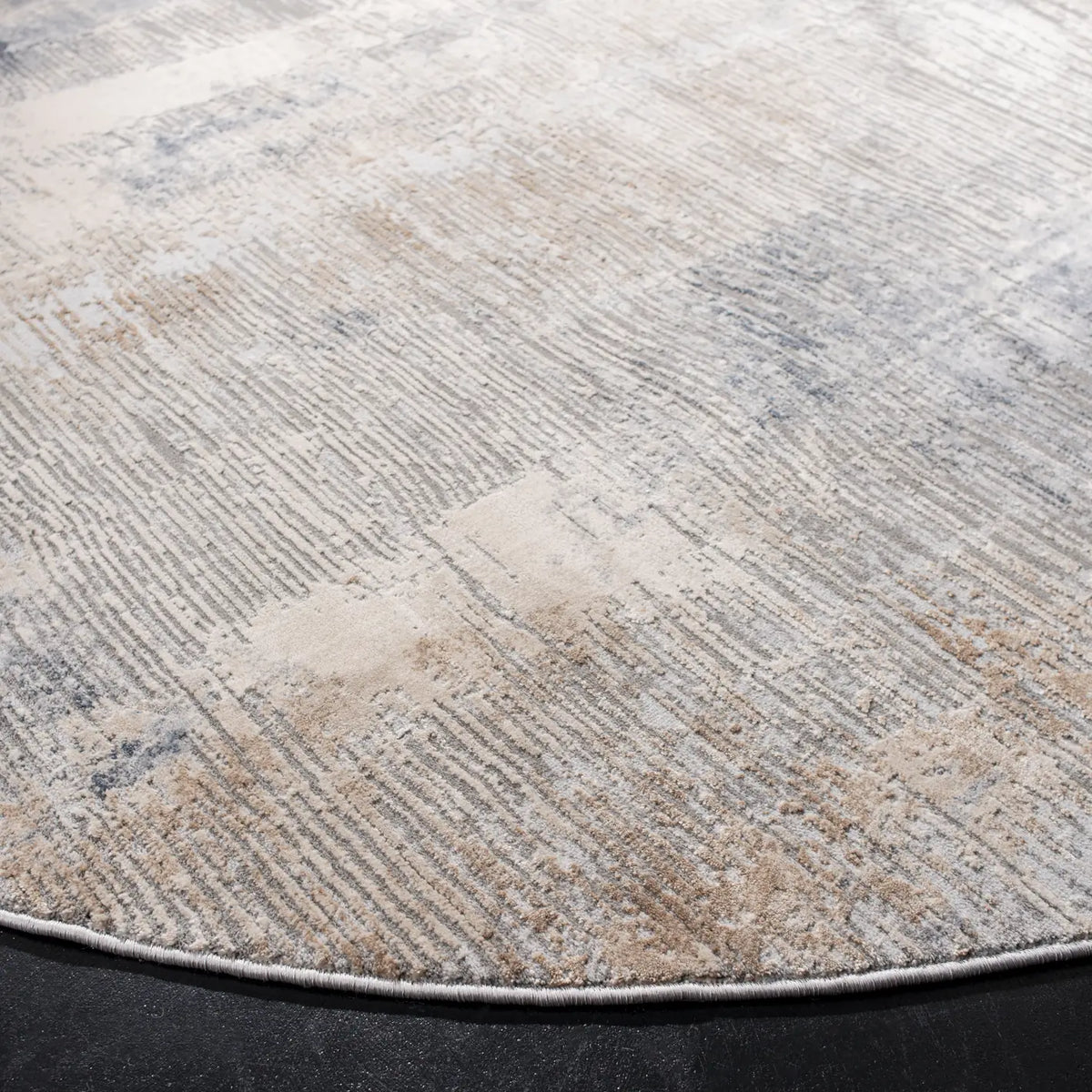Safavieh Invista 6'-7" x 6'-7" Rug in Cream / Grey