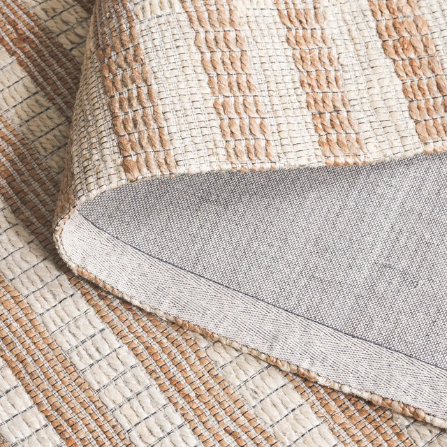 Safavieh Natural Fiber 4'-0" x 6'-0" Rug in Natural / Ivory