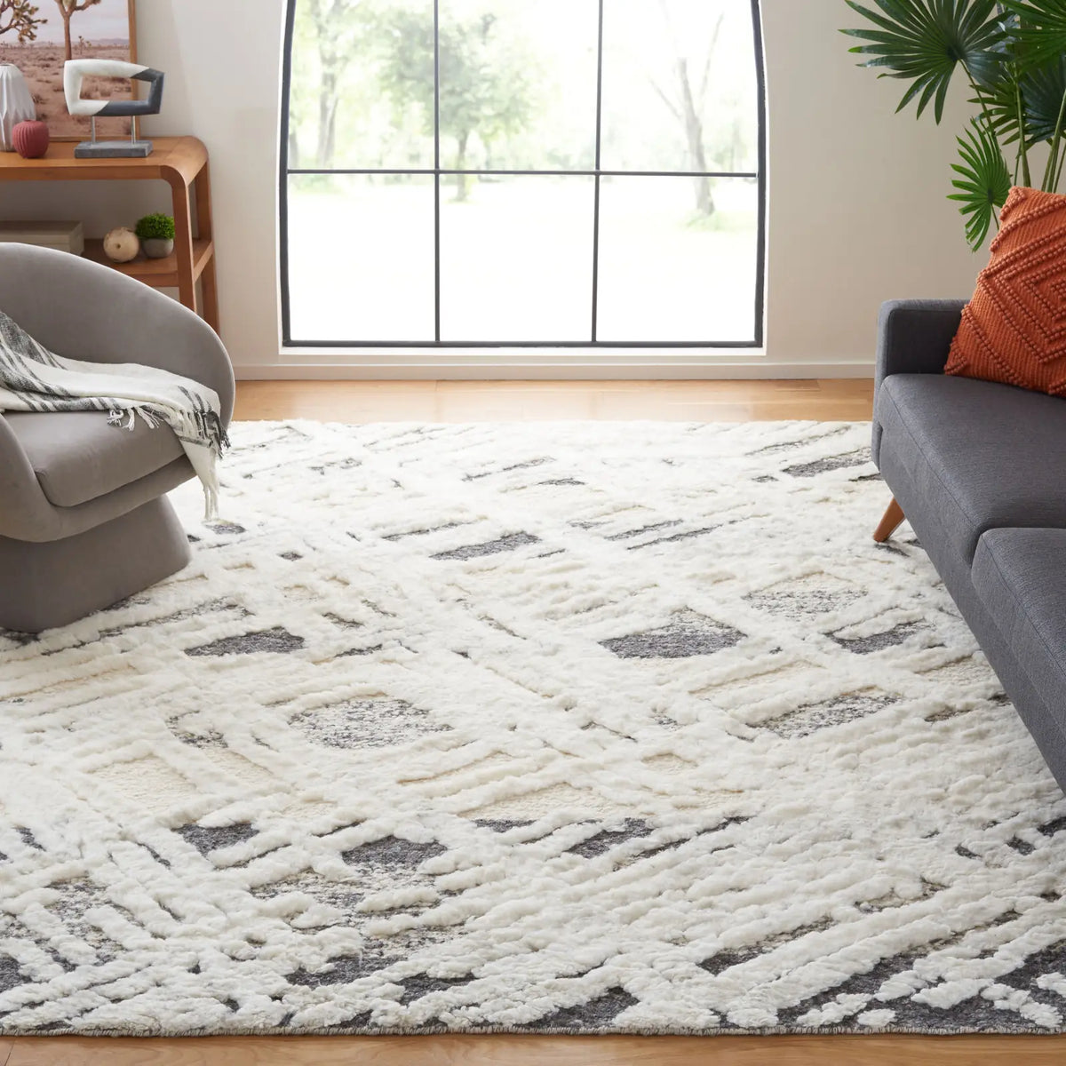 Safavieh Tribeca 10'-0" x 14'-0" Rug in Grey / Ivory