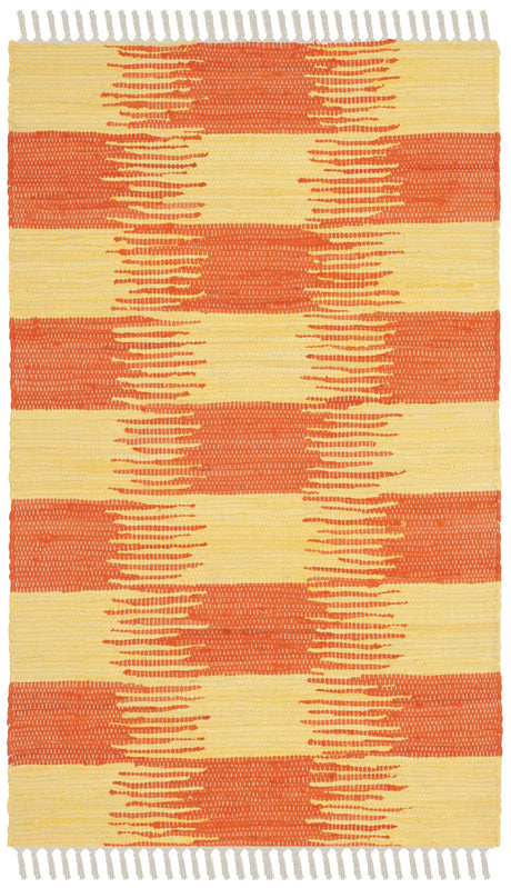 Safavieh Montauk 2'-6" x 4'-0" Rug in Yellow / Orange