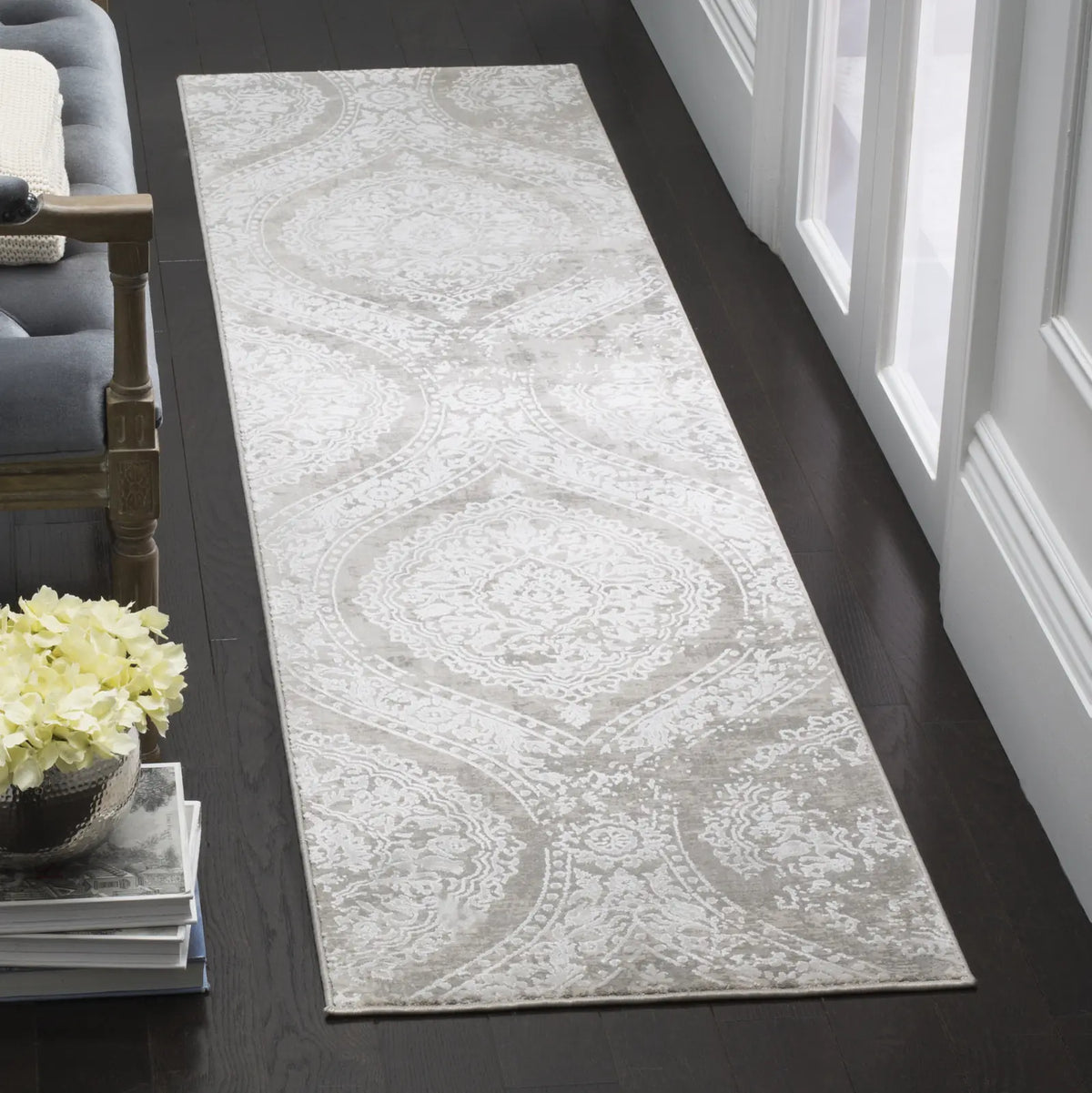 Safavieh Princeton 2'-0" x 10'-0" Rug in Grey / Beige