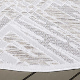 Safavieh Stella 6'-7" x 6'-7" Rug in Ivory / Beige