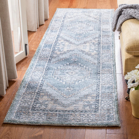 Safavieh Saffron 2'-3" x 8'-0" Rug in Grey / Ivory