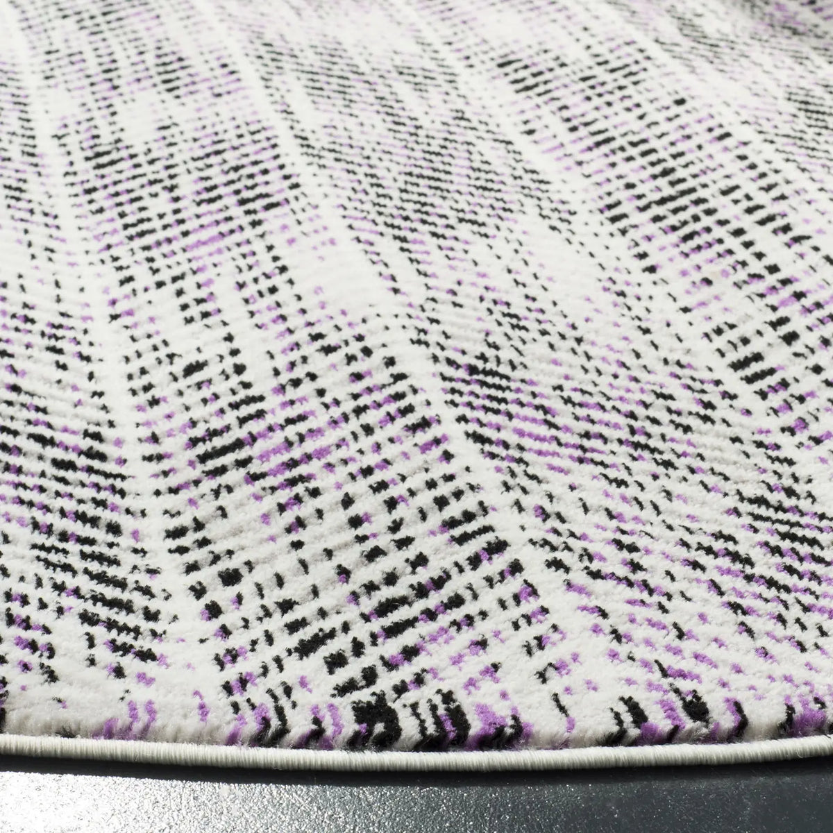 Safavieh Skyler 6'-7" x 6'-7" Rug in Grey / Purple