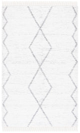 Safavieh Casablanca 4'-0" x 6'-0" Rug in Ivory / Grey