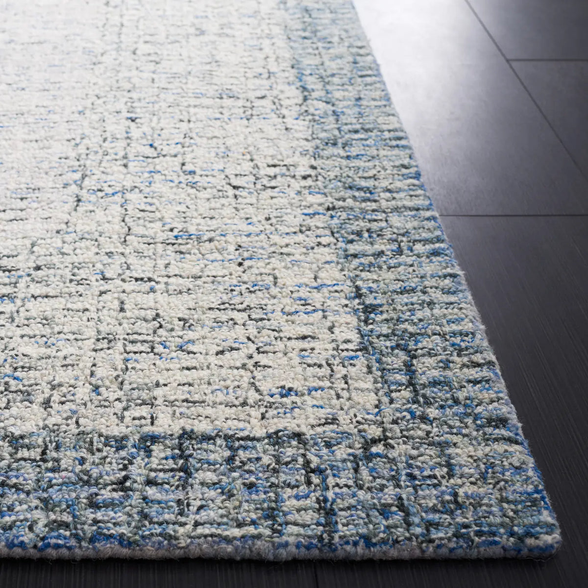 Safavieh Metro 4'-0" x 6'-0" Rug in Ivory / Grey