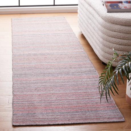 Safavieh Kilim 2'-3" x 9'-0" Rug in Red / Grey