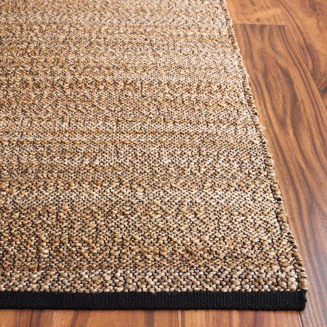 Safavieh Natural Fiber 4'-0" x 6'-0" Rug in Natural / Brown