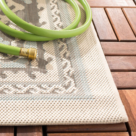 Safavieh Courtyard 4'-0" x 5'-7" Rug in Beige / Dark Beig