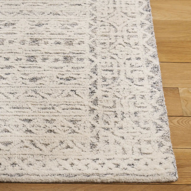 Safavieh Ebony 4'-0" x 6'-0" Rug in Ivory / Grey