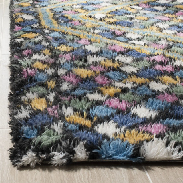 Safavieh Casablanca 5'-0" x 8'-0" Rug in Blue / Gold