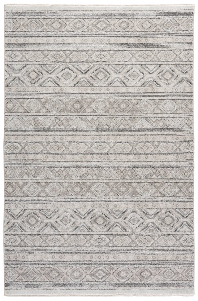 Safavieh Grove 5'-3" x 7'-6" Rug in Ivory / Light Beige