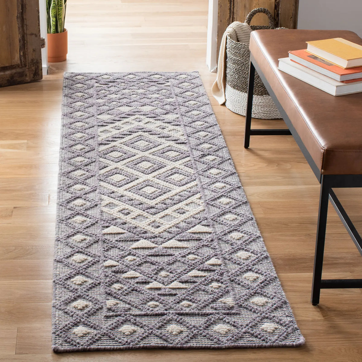 Safavieh Natura 2'-3" x 8'-0" Rug in Cream / Purple