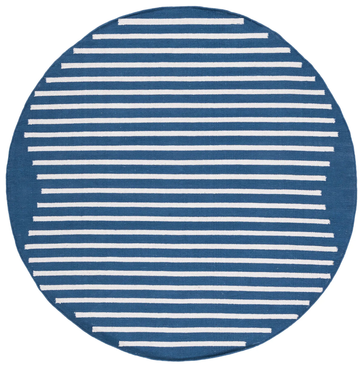 Safavieh Montauk 6'-0" x 6'-0" Rug in Navy / Ivory