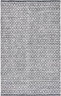 Safavieh Montauk 4'-0" x 6'-0" Rug in Ivory / Black