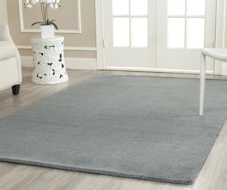 Safavieh Himalaya 4'-0" x 6'-0" Rug in Blue