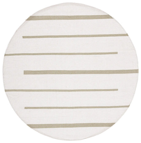 Safavieh Montauk 6'-0" x 6'-0" Rug in Ivory / Light Green